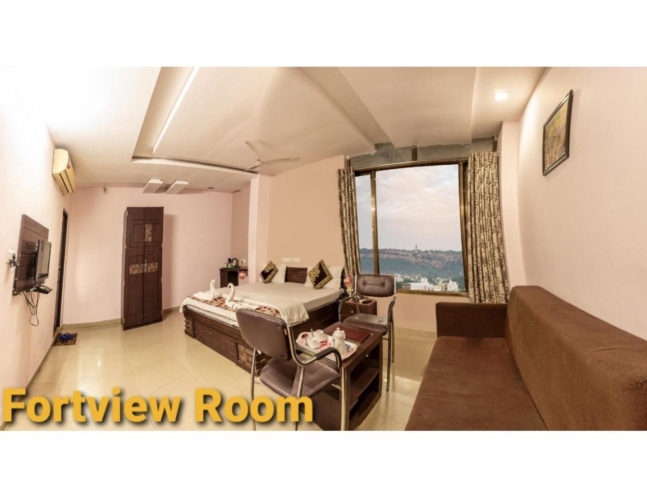 Hotel Shivam Fort View, Chittorgarh 外观 照片